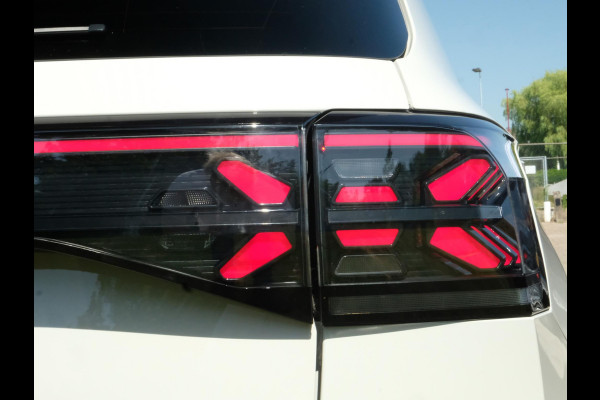 Volkswagen T-Cross 1.5 TSI R-Line Edition 150pk | Camera | Adaptive Cruise | Stoelverwarming | Climate Control | CarPlay