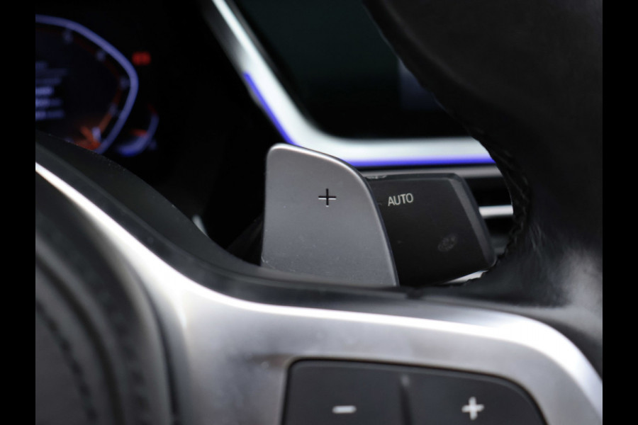 BMW Z4 Roadster SDrive30i High Executive Edition Sport (APPLE CARPLAY,NAVI,CAMERA,HARMAN KARDON,PDC,LEDER,SPORTSTOELEN,LM VELGEN)