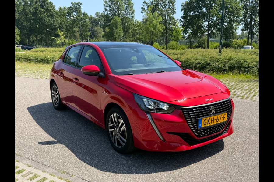 Peugeot 208 1.2 PureTech 101 pk AUTOMAAT Allure Pack, panoramadak, achteruitrijcamera, navigatie, adaptief cruise controle
