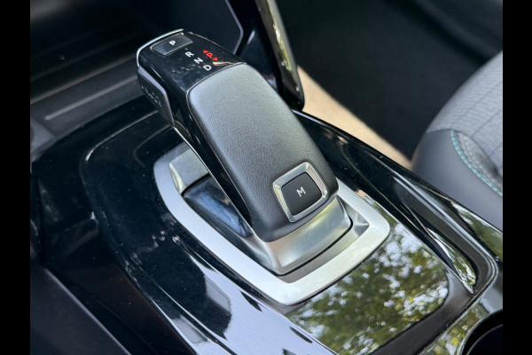 Peugeot 208 1.2 PureTech 101 pk AUTOMAAT Allure Pack, panoramadak, achteruitrijcamera, navigatie, adaptief cruise controle