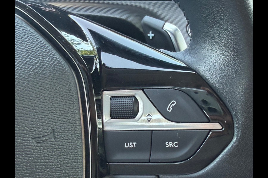 Peugeot 208 1.2 PureTech 101 pk AUTOMAAT Allure Pack, panoramadak, achteruitrijcamera, navigatie, adaptief cruise controle