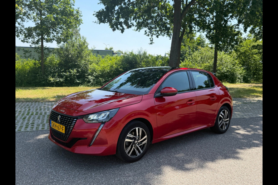 Peugeot 208 1.2 PureTech 101 pk AUTOMAAT Allure Pack, panoramadak, achteruitrijcamera, navigatie, adaptief cruise controle
