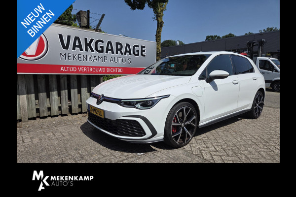 Volkswagen Golf 1.4 eHybrid GTE 19"/Adaptieve cruise/Lane + Travel assist/Front assist/Virtual Cockpit/Apple Carplay & Android auto/PDC v+a