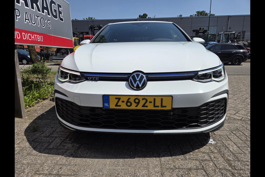 Volkswagen Golf 1.4 eHybrid GTE 19"/Adaptieve cruise/Lane + Travel assist/Front assist/Virtual Cockpit/Apple Carplay & Android auto/PDC v+a