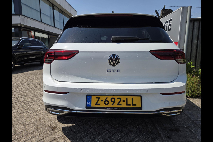 Volkswagen Golf 1.4 eHybrid GTE 19"/Adaptieve cruise/Lane + Travel assist/Front assist/Virtual Cockpit/Apple Carplay & Android auto/PDC v+a