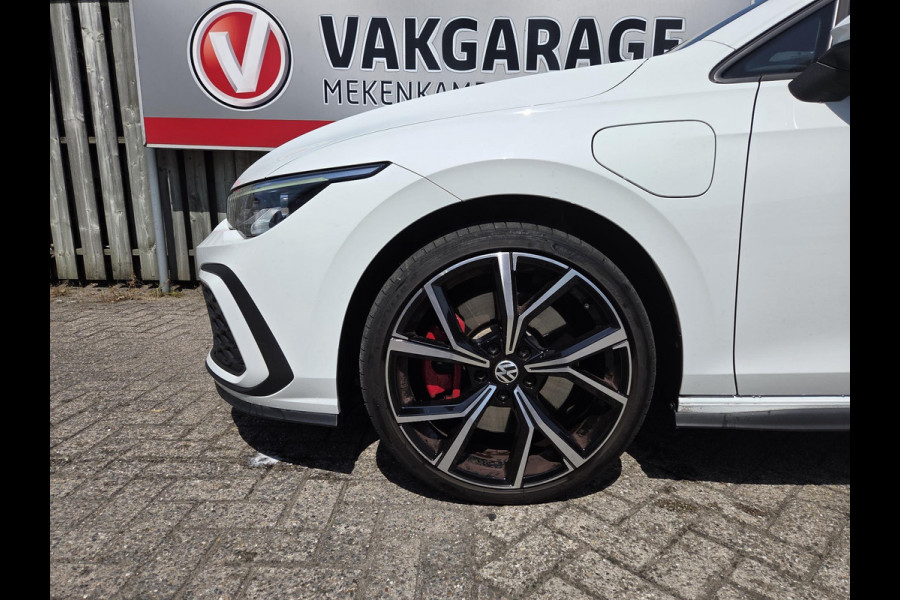 Volkswagen Golf 1.4 eHybrid GTE 19"/Adaptieve cruise/Lane + Travel assist/Front assist/Virtual Cockpit/Apple Carplay & Android auto/PDC v+a