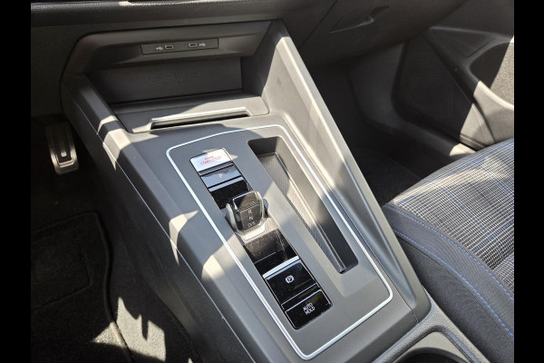 Volkswagen Golf 1.4 eHybrid GTE 19"/Adaptieve cruise/Lane + Travel assist/Front assist/Virtual Cockpit/Apple Carplay & Android auto/PDC v+a