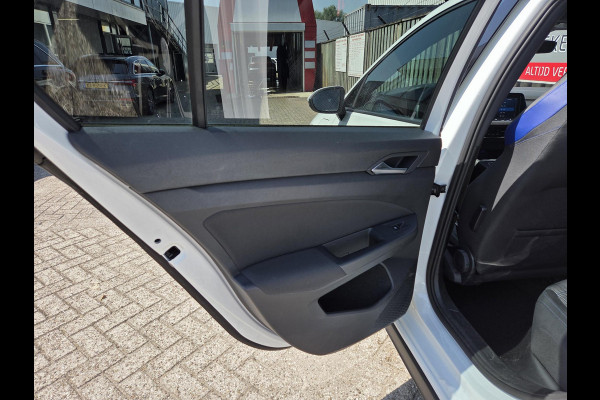 Volkswagen Golf 1.4 eHybrid GTE 19"/Adaptieve cruise/Lane + Travel assist/Front assist/Virtual Cockpit/Apple Carplay & Android auto/PDC v+a
