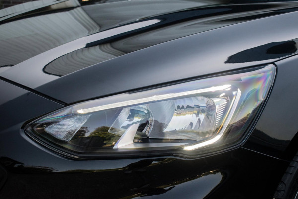 Ford Focus 1.0 EcoBoost ST Line BlackPack NL-auto [ Carplay Spoiler Extra Getint Parkeersensoren Rijstrooksensor Cruise Control ]