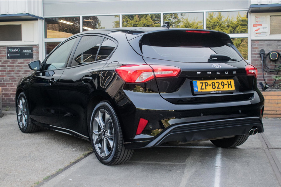 Ford Focus 1.0 EcoBoost ST Line BlackPack NL-auto [ Carplay Spoiler Extra Getint Parkeersensoren Rijstrooksensor Cruise Control ]