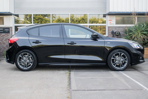Ford Focus 1.0 EcoBoost ST Line BlackPack NL-auto [ Carplay Spoiler Extra Getint Parkeersensoren Rijstrooksensor Cruise Control ]