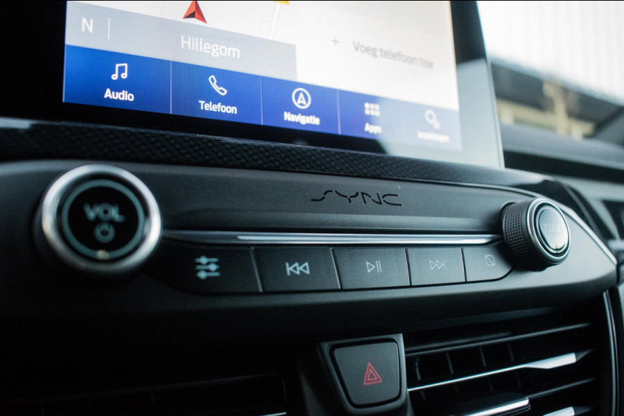 Ford Focus 1.0 EcoBoost ST Line BlackPack NL-auto [ Carplay Spoiler Extra Getint Parkeersensoren Rijstrooksensor Cruise Control ]