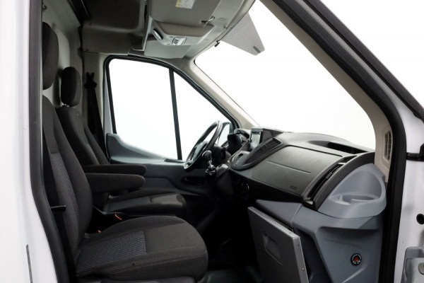 Ford Transit 350 2.0 TDCI 130pk E6 L2H2 Trend Airco/Navi/Camera 12-2019