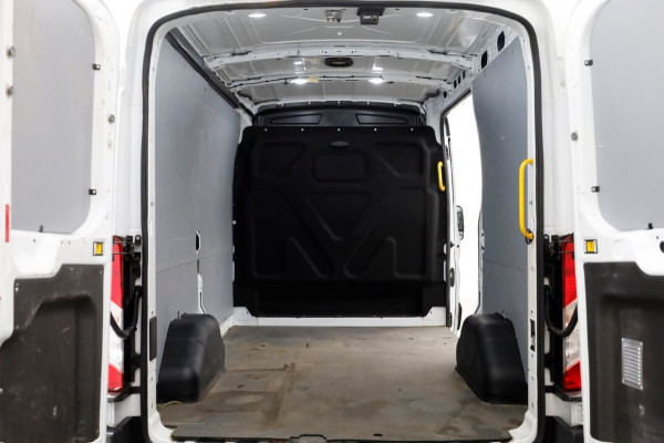 Ford Transit 350 2.0 TDCI 130pk E6 L2H2 Trend Airco/Navi/Camera 12-2019