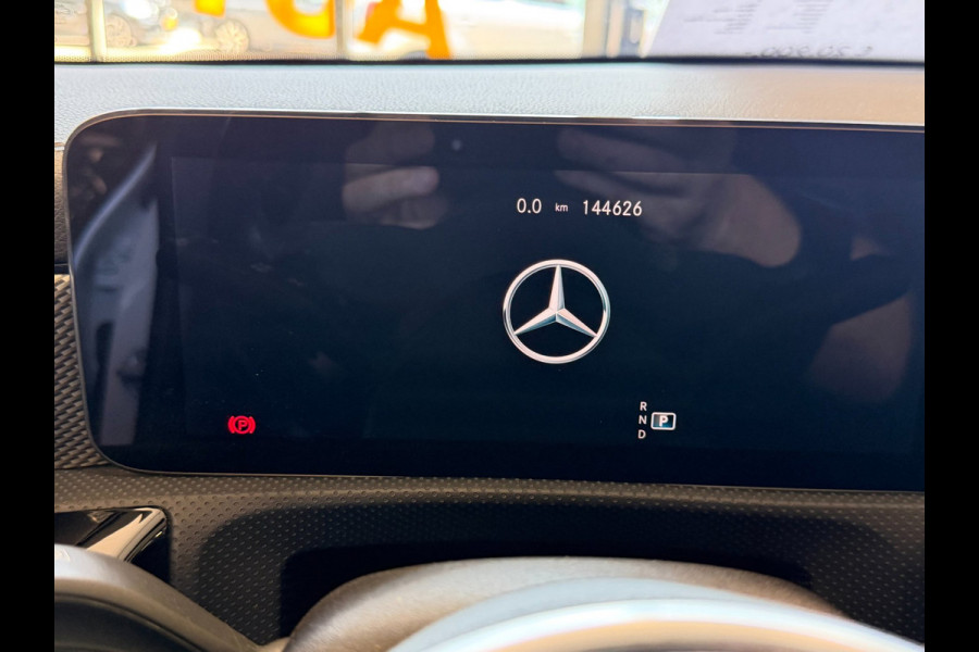Mercedes-Benz CLA-Klasse Shooting Brake 180 Advantage Digitaal Dashboord I Navigatie / Apple CarPlay I 1/2 Leer I Dealer onderh.