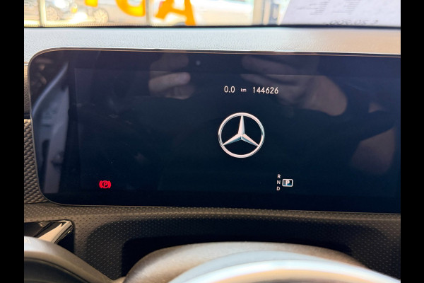 Mercedes-Benz CLA-Klasse Shooting Brake 180 Advantage Digitaal Dashboord I Navigatie / Apple CarPlay I 1/2 Leer I Dealer onderh.