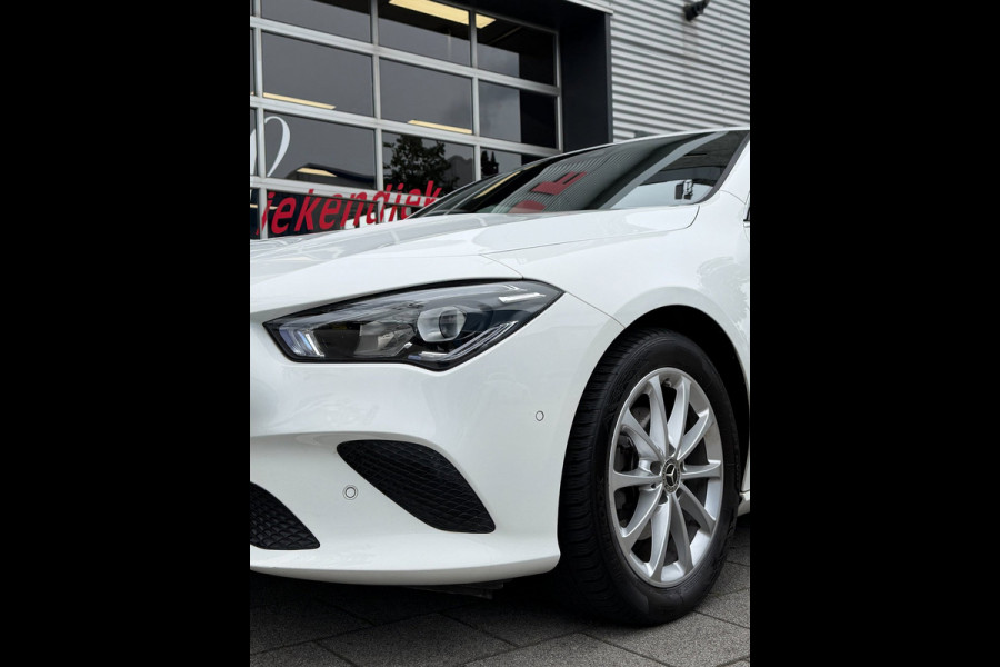 Mercedes-Benz CLA-Klasse Shooting Brake 180 Advantage Digitaal Dashboord I Navigatie / Apple CarPlay I 1/2 Leer I Dealer onderh.