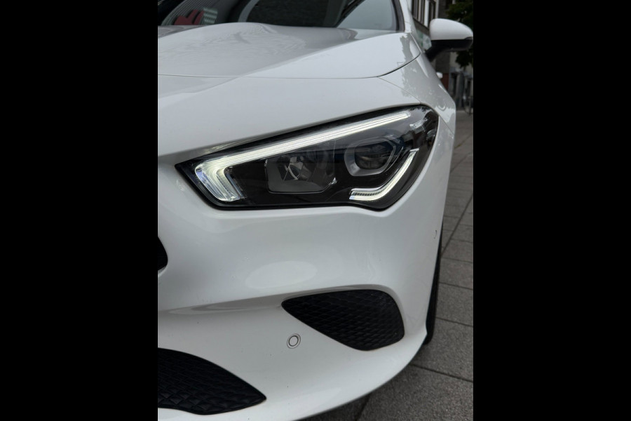 Mercedes-Benz CLA-Klasse Shooting Brake 180 Advantage Digitaal Dashboord I Navigatie / Apple CarPlay I 1/2 Leer I Dealer onderh.