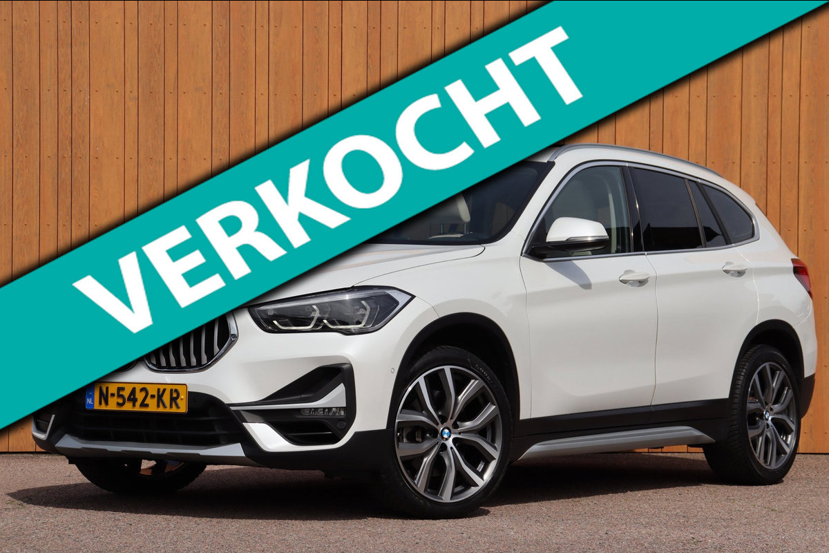 BMW X1 SDrive20i High Executive org.NL leer+verw Schuifdak HUD A.camera Carplay