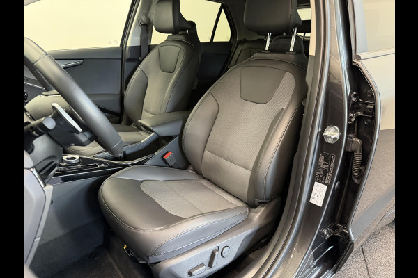 Kia Niro 1.6 GDi Hybrid Evolution Navigatie Apple Carplay Android Auto Camera Parkeersensoren achter Adaptive Cruise Control Full LED Stoelverwarming Elektr. stoelen en achterklep Climate Control Lichtmetalen velgen