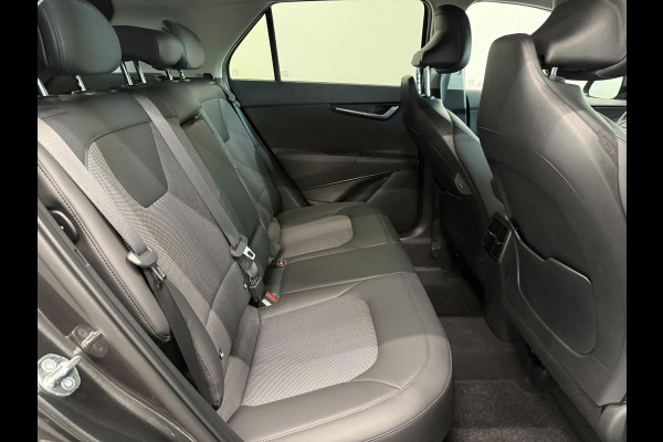Kia Niro 1.6 GDi Hybrid Evolution Navigatie Apple Carplay Android Auto Camera Parkeersensoren achter Adaptive Cruise Control Full LED Stoelverwarming Elektr. stoelen en achterklep Climate Control Lichtmetalen velgen
