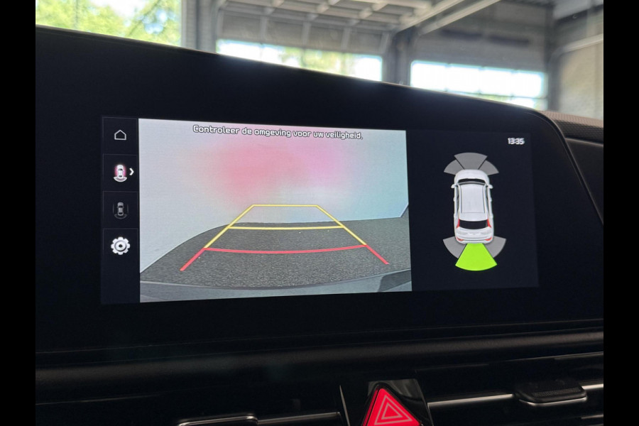 Kia Niro 1.6 GDi Hybrid Evolution Navigatie Apple Carplay Android Auto Camera Parkeersensoren achter Adaptive Cruise Control Full LED Stoelverwarming Elektr. stoelen en achterklep Climate Control Lichtmetalen velgen