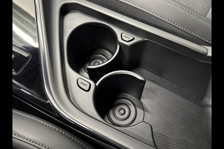 Kia Niro 1.6 GDi Hybrid Evolution Navigatie Apple Carplay Android Auto Camera Parkeersensoren achter Adaptive Cruise Control Full LED Stoelverwarming Elektr. stoelen en achterklep Climate Control Lichtmetalen velgen
