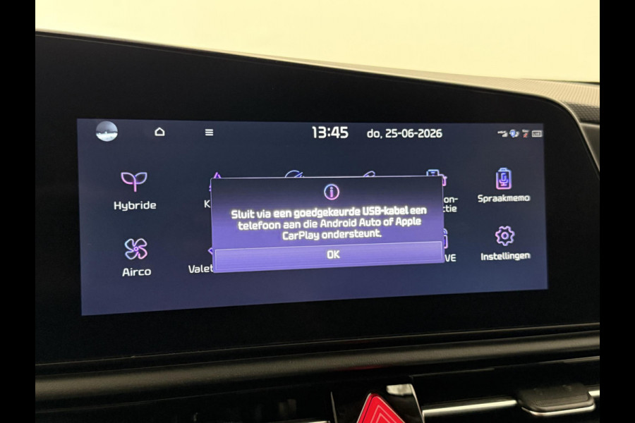 Kia Niro 1.6 GDi Hybrid Evolution Navigatie Apple Carplay Android Auto Camera Parkeersensoren achter Adaptive Cruise Control Full LED Stoelverwarming Elektr. stoelen en achterklep Climate Control Lichtmetalen velgen