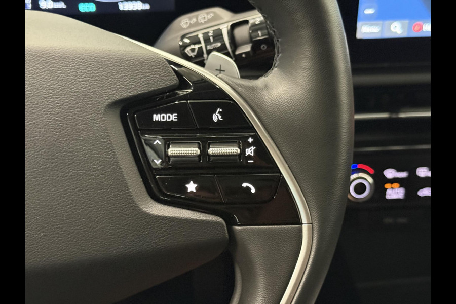 Kia Niro 1.6 GDi Hybrid Evolution Navigatie Apple Carplay Android Auto Camera Parkeersensoren achter Adaptive Cruise Control Full LED Stoelverwarming Elektr. stoelen en achterklep Climate Control Lichtmetalen velgen