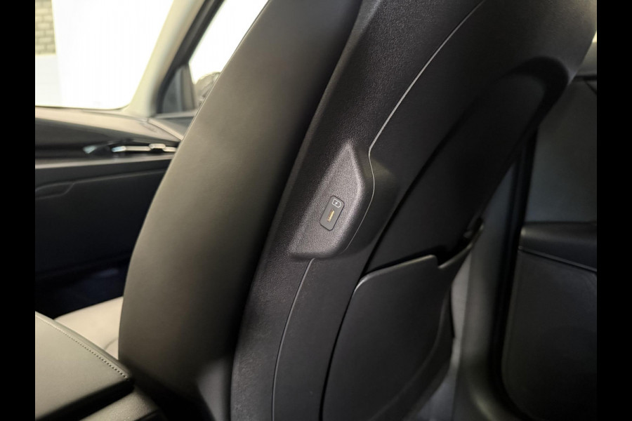 Kia Niro 1.6 GDi Hybrid Evolution Navigatie Apple Carplay Android Auto Camera Parkeersensoren achter Adaptive Cruise Control Full LED Stoelverwarming Elektr. stoelen en achterklep Climate Control Lichtmetalen velgen