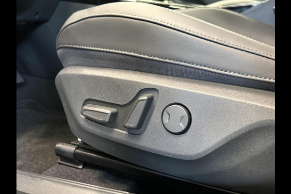 Kia Niro 1.6 GDi Hybrid Evolution Navigatie Apple Carplay Android Auto Camera Parkeersensoren achter Adaptive Cruise Control Full LED Stoelverwarming Elektr. stoelen en achterklep Climate Control Lichtmetalen velgen