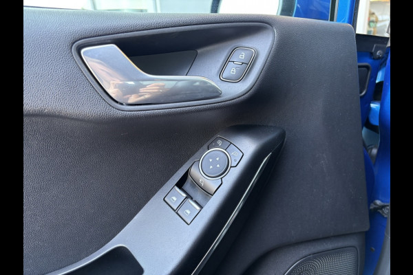 Ford Fiesta 1.0 EcoB. ST-Line ACC, WINTERPACK, CAMERA.