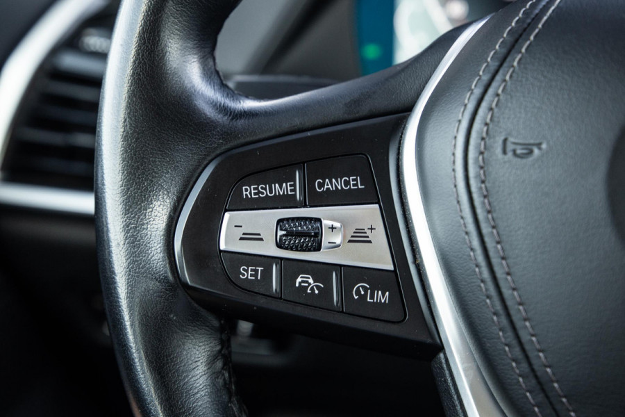 BMW X5 xDrive45e High Executive CARPLAY / CAMERA / DEALER ONDERHOUDEN / ZWART LEER / STOELVERWARMING / TREKHAAK