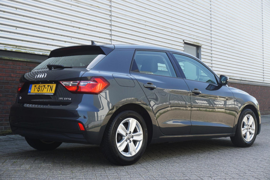 Audi A1 Sportback 25 TFSI Pro Line/Carplay/Virtual/Climate control/ Cruise control.