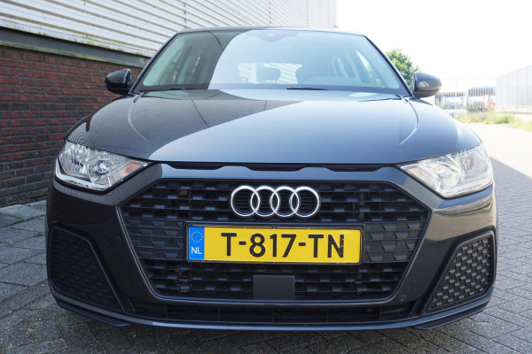 Audi A1 Sportback 25 TFSI Pro Line/Carplay/Virtual/Climate control/ Cruise control.