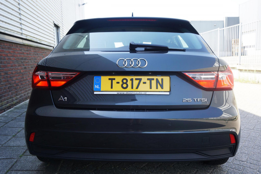 Audi A1 Sportback 25 TFSI Pro Line/Carplay/Virtual/Climate control/ Cruise control.