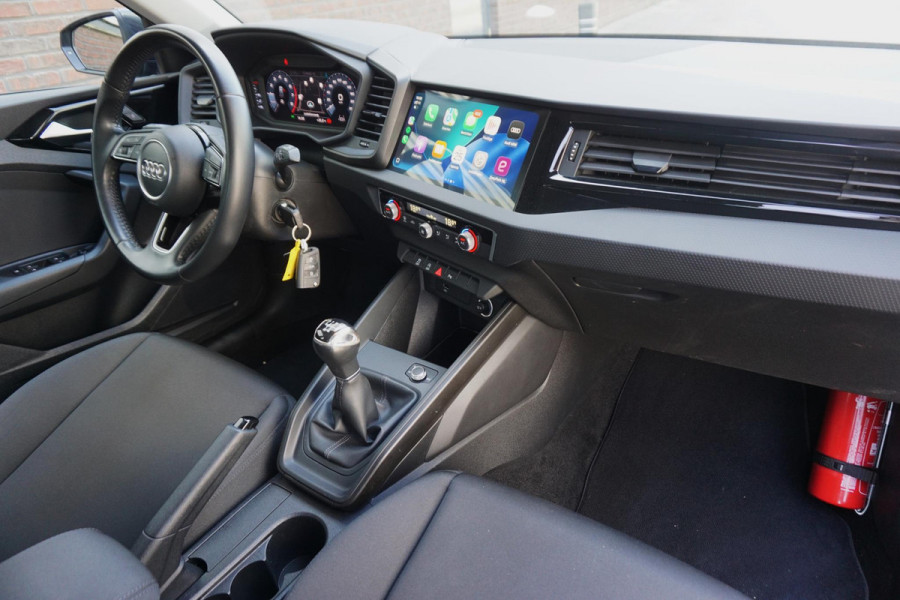 Audi A1 Sportback 25 TFSI Pro Line/Carplay/Virtual/Climate control/ Cruise control.