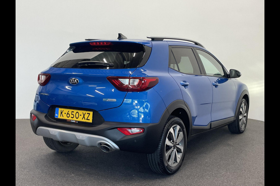 Kia Stonic 1.0 T-GDi MHEV DynamicPlusLine Navigatie Apple Carplay Android Auto Lichtmetalen Velgen Climate Control Cruise control Parkeer sensoren