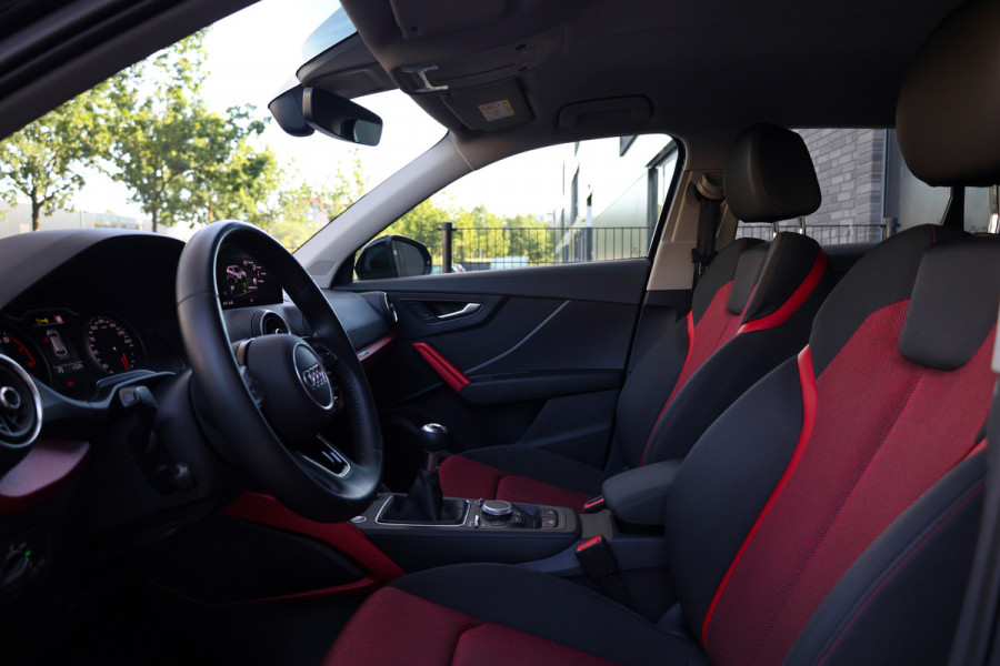 Audi Q2 30 TFSI S Edition | BTW | S-LINE | STOELVERWARMING | ACC | PDC V+A |