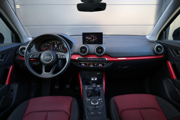 Audi Q2 30 TFSI S Edition | BTW | S-LINE | STOELVERWARMING | ACC | PDC V+A |