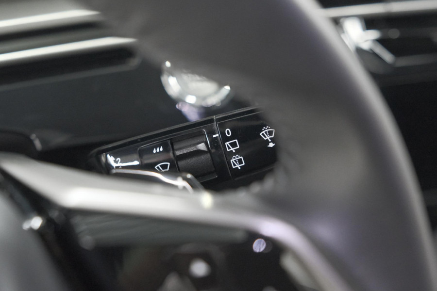 Peugeot 5008 1.2 Hybrid 136 Allure 7p | 7 Zitplaatsen | Camera | Stoelverwarming | Navigatie
