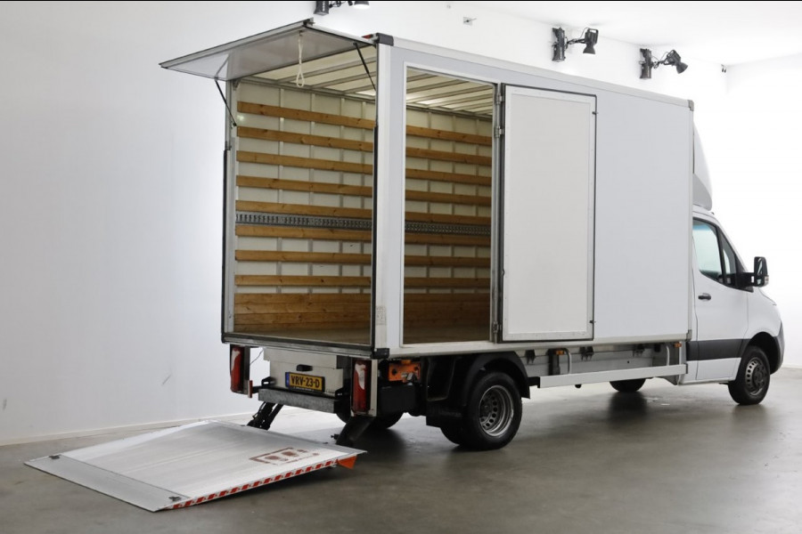 Mercedes-Benz Sprinter 515 CDI 150pk 9G Automaat Bakwagen met laadklep en zijdeur H235cm 12-2022
