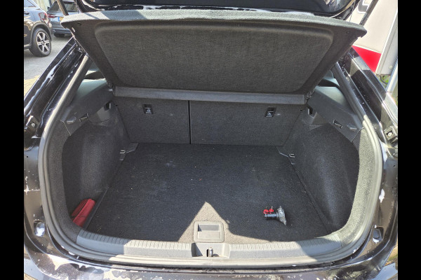 Volkswagen Taigo 1.5 TSI R-Line Business 18"/Trekhaak/IQ Light/Adaptieve cruise/Stoelverwarming/Camera/PDC v+a/Apple Carplay & Android Auto