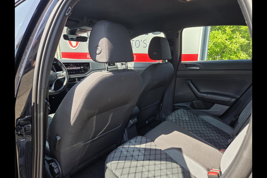 Volkswagen Taigo 1.5 TSI R-Line Business 18"/Trekhaak/IQ Light/Adaptieve cruise/Stoelverwarming/Camera/PDC v+a/Apple Carplay & Android Auto
