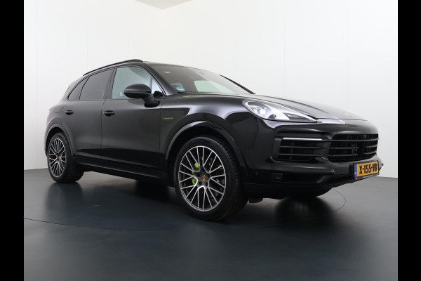 Porsche Cayenne 3.0 E-Hybrid Platinum Edition VAN: 77.900,- VOOR: 72.440,- UW WKVOORDEEL: 5.460,- | MEM. SEATS | Luchtvering | pano | stoelverwarming + verkoeling | 360 camera | Bose | sportchrono | mega knappe auto! | incl 12 mnd Bovag garantie |