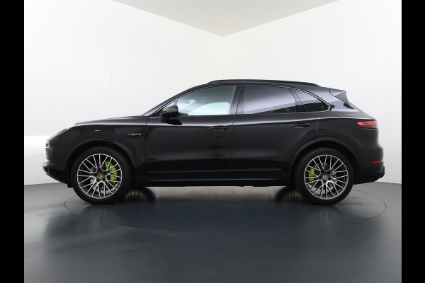 Porsche Cayenne 3.0 E-Hybrid Platinum Edition VAN: 77.900,- VOOR: 72.440,- UW WKVOORDEEL: 5.460,- | MEM. SEATS | Luchtvering | pano | stoelverwarming + verkoeling | 360 camera | Bose | sportchrono | mega knappe auto! | incl 12 mnd Bovag garantie |