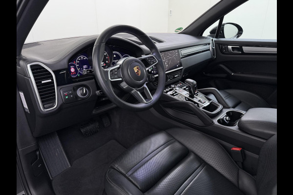 Porsche Cayenne 3.0 E-Hybrid Platinum Edition VAN: 77.900,- VOOR: 72.440,- UW WKVOORDEEL: 5.460,- | MEM. SEATS | Luchtvering | pano | stoelverwarming + verkoeling | 360 camera | Bose | sportchrono | mega knappe auto! | incl 12 mnd Bovag garantie |