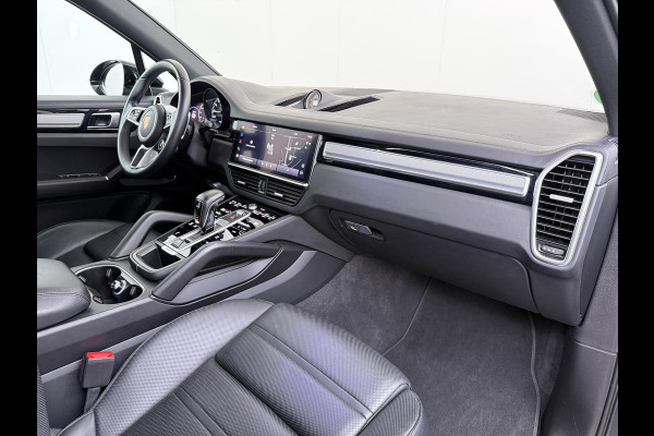 Porsche Cayenne 3.0 E-Hybrid Platinum Edition VAN: 77.900,- VOOR: 72.440,- UW WKVOORDEEL: 5.460,- | MEM. SEATS | Luchtvering | pano | stoelverwarming + verkoeling | 360 camera | Bose | sportchrono | mega knappe auto! | incl 12 mnd Bovag garantie |