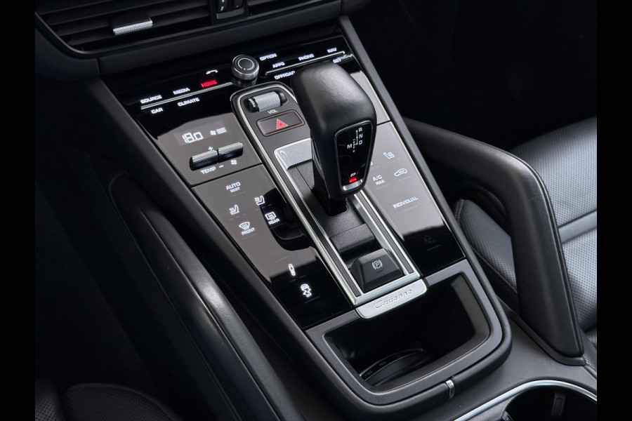 Porsche Cayenne 3.0 E-Hybrid Platinum Edition VAN: 77.900,- VOOR: 72.440,- UW WKVOORDEEL: 5.460,- | MEM. SEATS | Luchtvering | pano | stoelverwarming + verkoeling | 360 camera | Bose | sportchrono | mega knappe auto! | incl 12 mnd Bovag garantie |