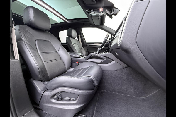 Porsche Cayenne 3.0 E-Hybrid Platinum Edition VAN: 77.900,- VOOR: 72.440,- UW WKVOORDEEL: 5.460,- | MEM. SEATS | Luchtvering | pano | stoelverwarming + verkoeling | 360 camera | Bose | sportchrono | mega knappe auto! | incl 12 mnd Bovag garantie |